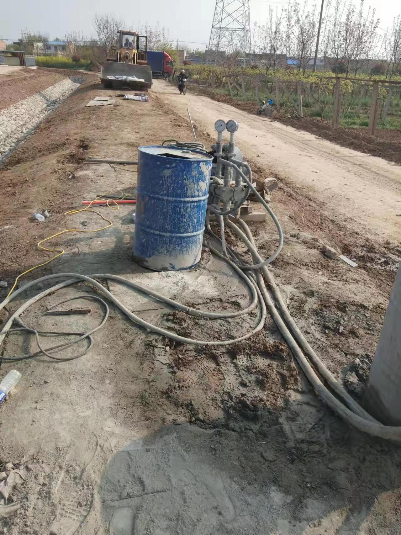 本号镇顶管注浆